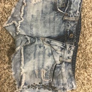 AE shorts with studs